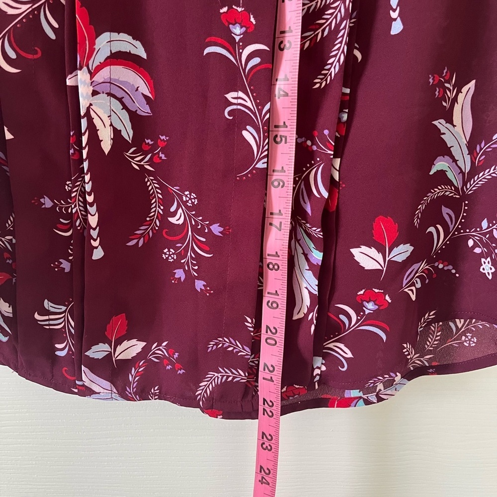 Liz Claiborne Burgandy Floral Blouse - Picture 5 of 6